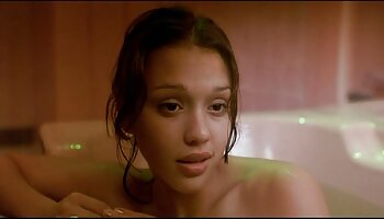 A bunda de filmes pornos brasileiro antigos Kayla lubrificada e fodida